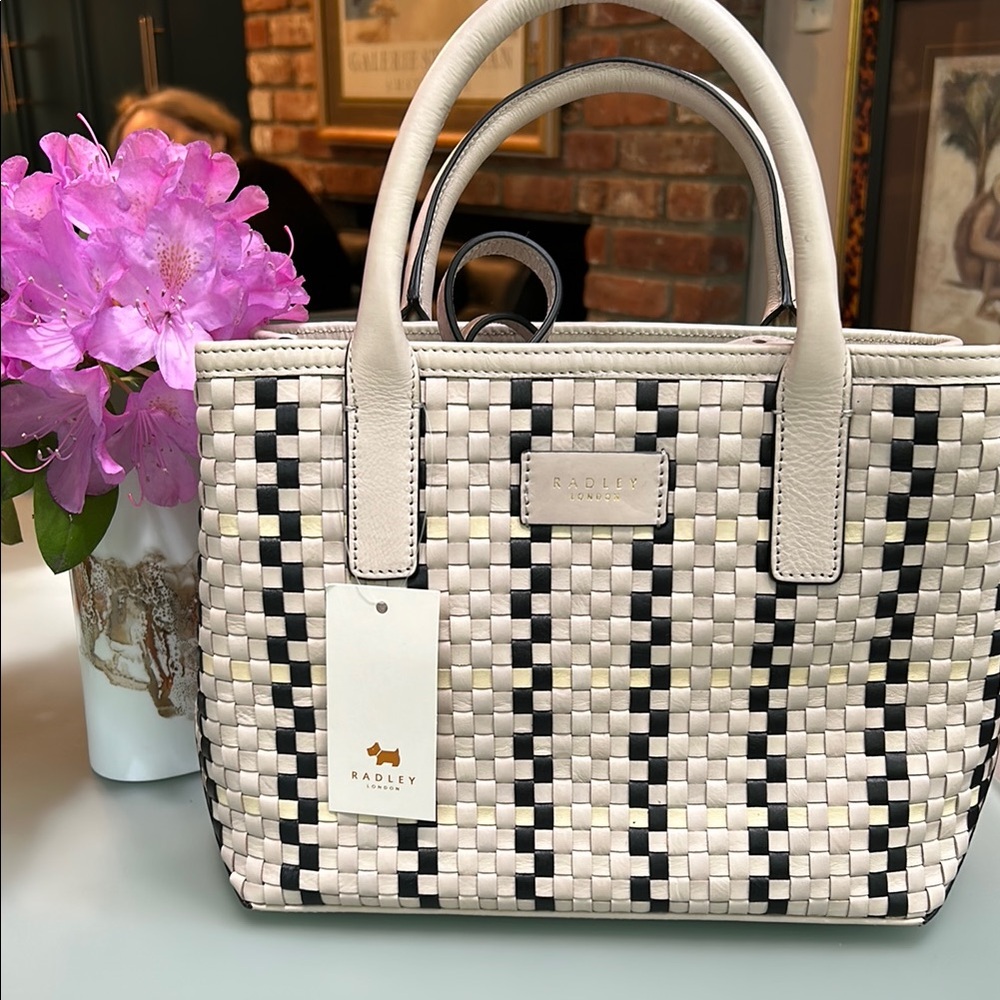 RADLEY LONDON Cream and Black Structured Tote